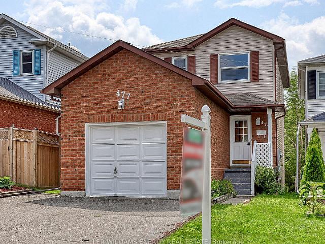 Rossland Rd E / Wilson Rd E With 3 Bdrm 2 Bth