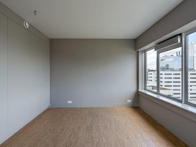 Rotterdam Central 3br apt