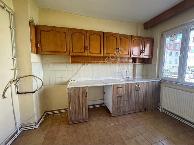 rota’dan Kiralık Parkhayat Hastanesi Civarı Bakımlı Daire