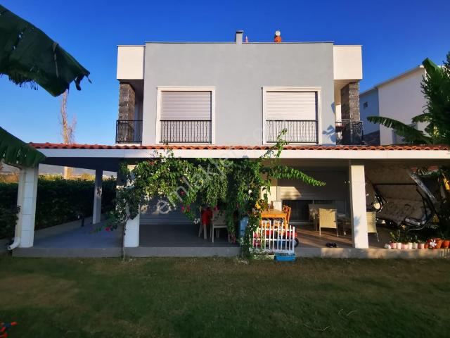 Rota Emlak'tan Gümüldür'de 150 M Tripleks 3+1 Yazlık Villa
