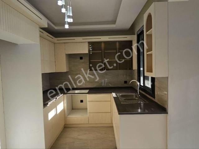 Rota'dan Altındağ Karşısı Satılık 2.5+1 Havuzlu Fırsat Daire