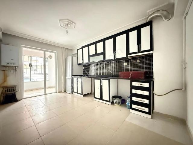 Rotadan Cd Paraleli, Geniş, E.banyolu, Çift Balkon Masrafsız 3+1