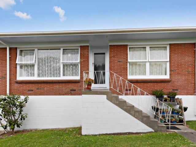 rothesay bay, 2 bedrooms