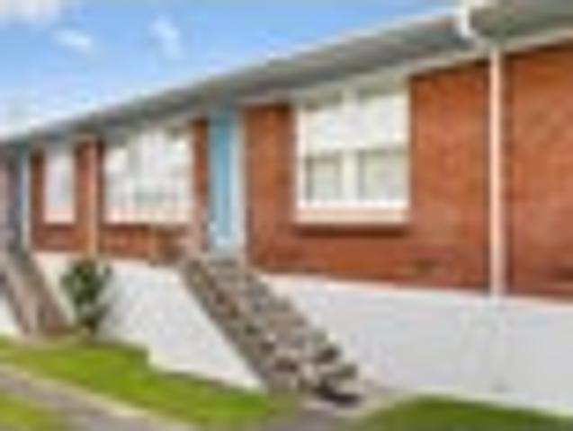 Rothesay Bay, 2 bedrooms, $630 pw