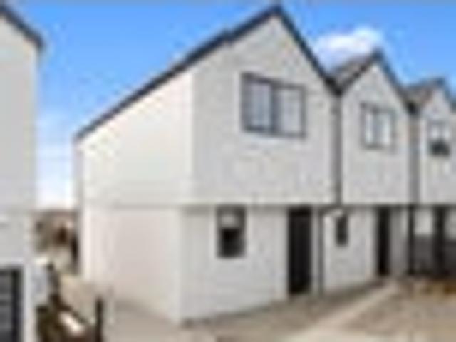 Rothesay Bay, 2 bedrooms, $690 pw