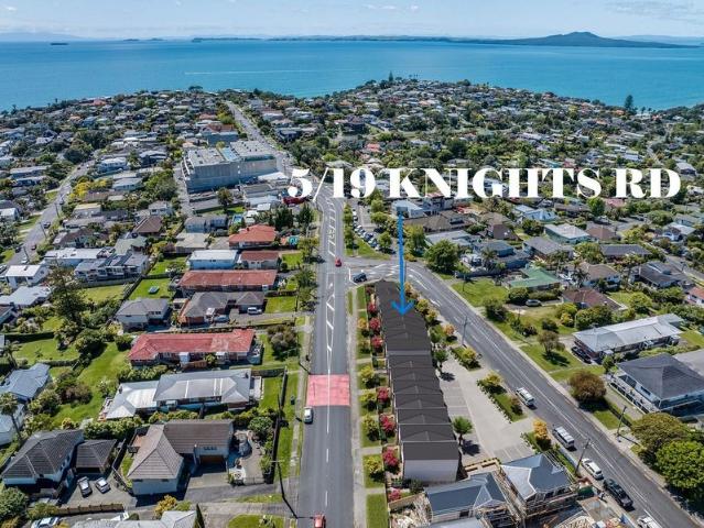 rothesay bay, 2 bedrooms