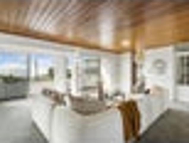 Rothesay Bay, 4 bedrooms, $1000 pw
