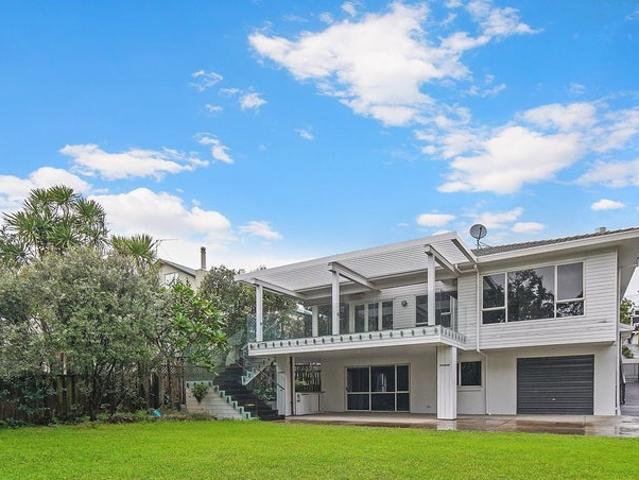 rothesay bay, 5 bedrooms