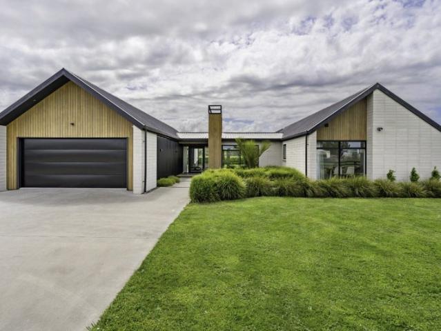 rototuna, 4 bedrooms