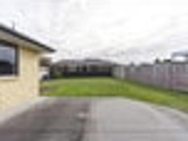 Rototuna, 4 bedrooms, $790 pw