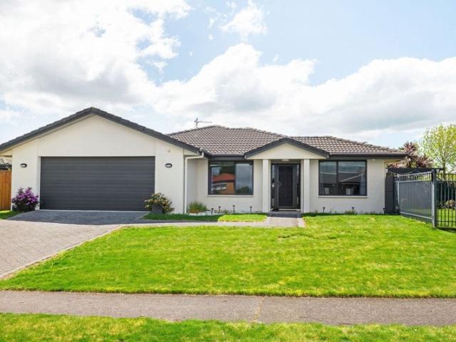 rototuna, 3 bedrooms