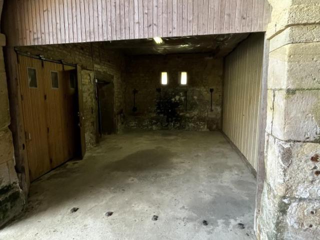 Rots Location Parking / Garage 14