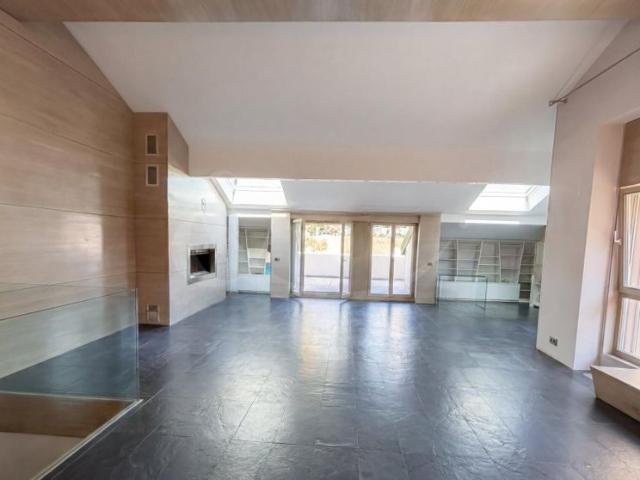 Route de Malagnou 231, Spacious duplex apartment of 6 rooms
