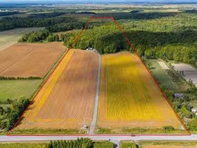Route Principale, Très Saint Rédempteur, QC, J0P 1P1 vacant.
