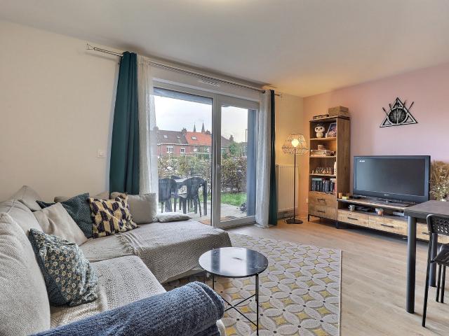 ROUBAIX BARBIEUX APPARTEMENT DE RDC TYPE 3 JARDIN 2 PLACES DE PARKING