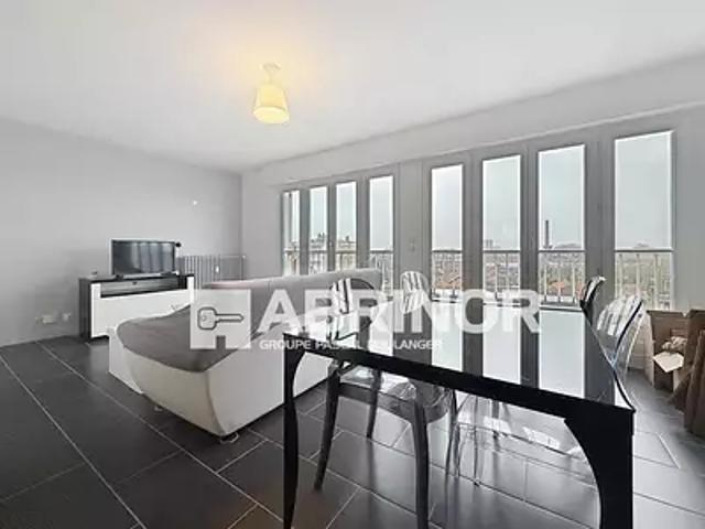 Roubaix 59100 Achat / Vente appartement 2 pièces t2 au dernier étage cave