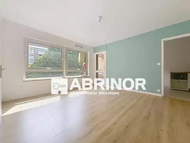 Roubaix 59100 Achat / Vente appartement 2 pièces t2 cave balcon