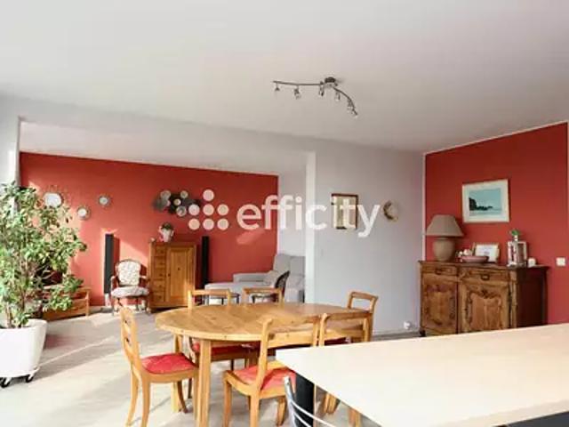 Roubaix 59100 Achat / Vente appartement 5 pièces t5 au dernier étage cave