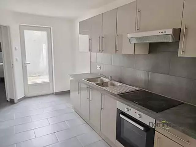 Roubaix 59100 Location maison 4 pièces t4 terrasse