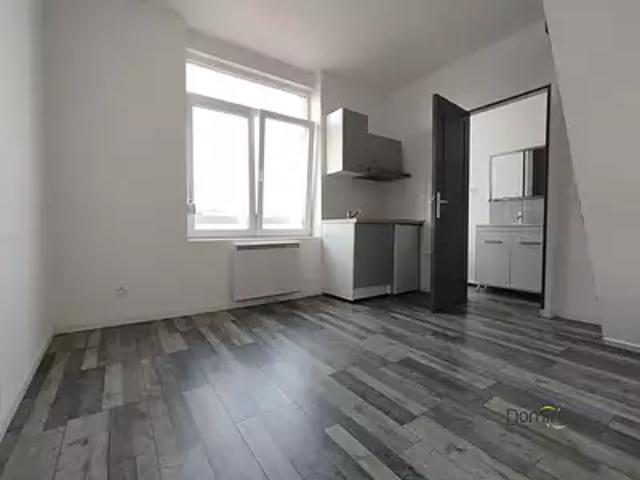 Roubaix 59100 Location appartement 2 pièces t2 au dernier étage