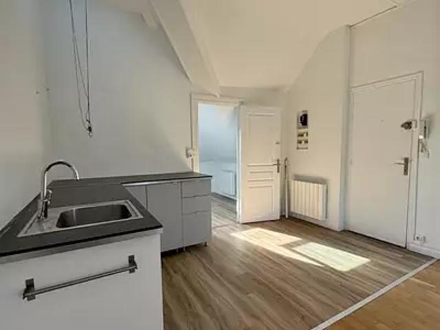 Rouen 76000 Location appartement 1 pièce t1 au dernier étage