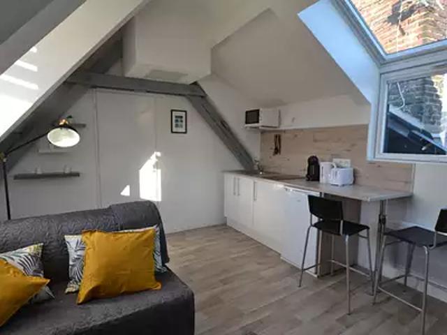 Rouen 76000 Location appartement 1 pièce t1 au dernier étage
