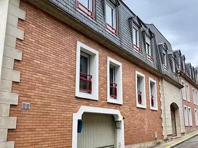 Rouen 76000 Location appartement 1 pièce t1 au dernier étage cave