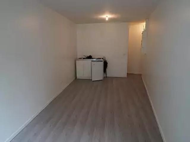 Rouen 76000 Location appartement 2 pièces t2 au dernier étage cave