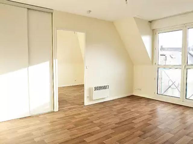 Rouen 76000 Location appartement 2 pièces t2 au dernier étage parking