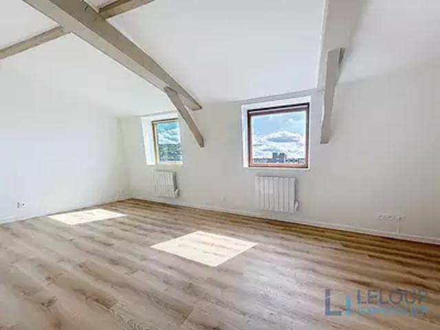 Rouen 76000 Location appartement 2 pièces t2 au dernier étage