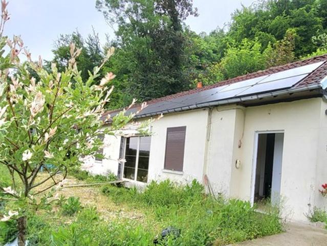 Rouen Vallon Suisse: Maison indiv. plain pied avec panneaux solaires, 2 CH, Gge, 5 PK & Jardin 900 m²