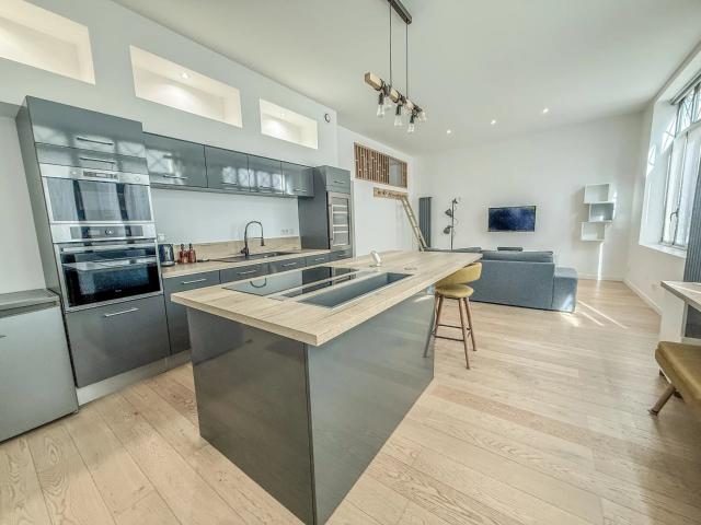 Rouen Vieux Marché – T2 BIS / Loft 61m² avec mezzanine, DPE C –