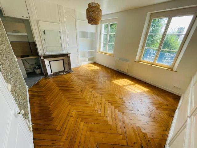 Rouen Centre — Appartement T2 rénové avec cachet, 28 rue du Cordier