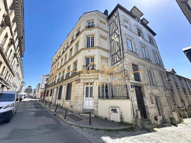 ROUEN CENTRE = LYCEE CORNEILLE = STUDIO INVESTISSEMENT