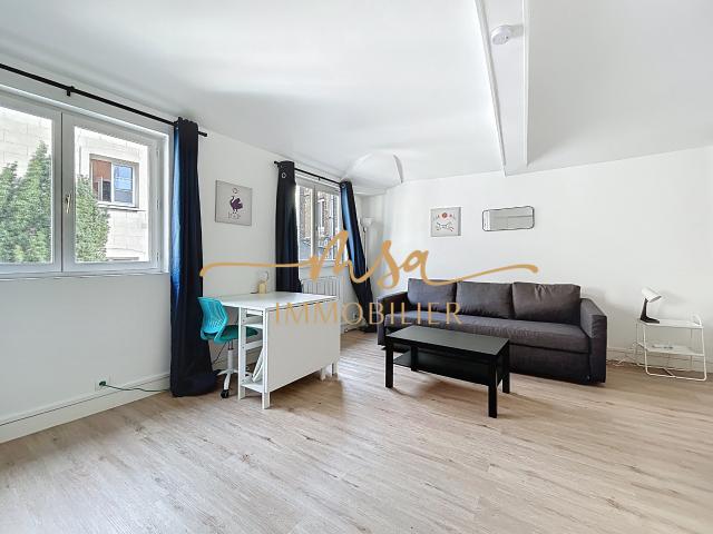 ROUEN HYPER CENTRE = STUDIO DE CHARME = MEUBLÉ = 26m2