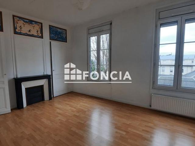 ROUEN – Place Cauchoise | F3 rénové 68 m² – Lumineux & au calme