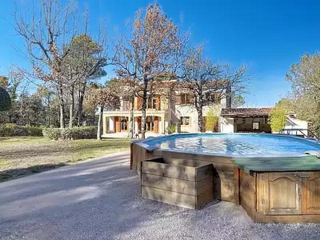 Rougiers 83170 Achat / Vente maison 6 pièces t6 piscine