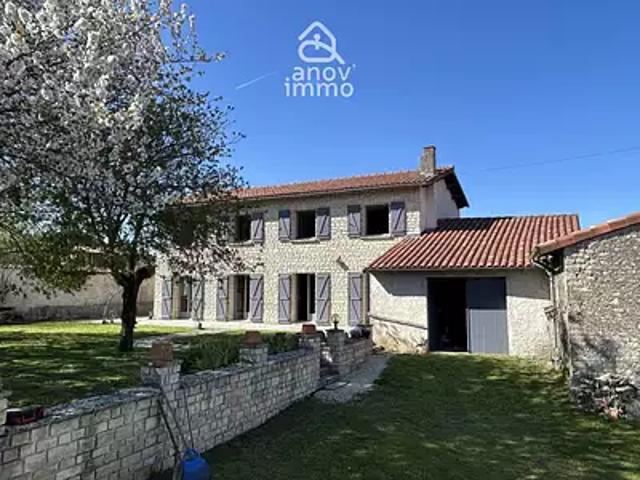Rouillac 16170 Achat / Vente maison 10 pièces t10 jardin terrasse