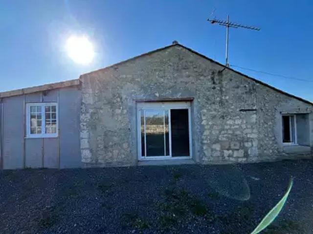 Roullet Saint Estèphe 16440 Achat / Vente maison 3 pièces t3 parking