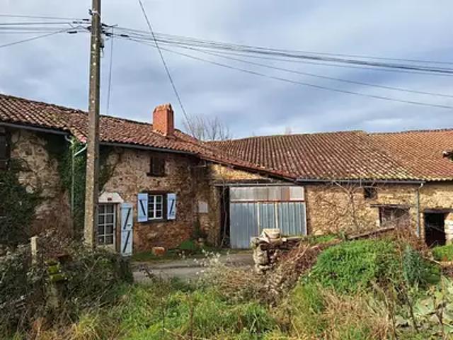 Roussines 16310 Achat / Vente maison 3 pièces t3