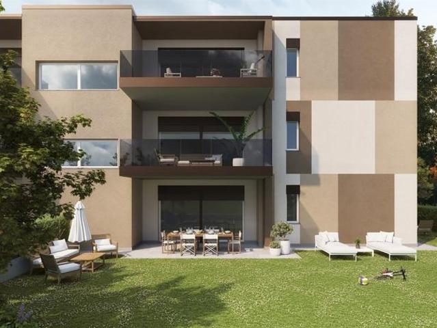 ROVELLASCA CO Nuovo trilocale con ampio giardino