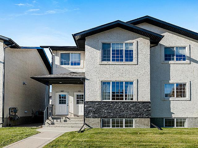 Row/townhouse For Sale 42 4640 Harbour Landing Drive