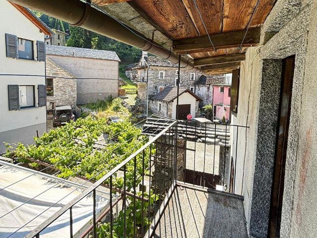 Row house with 4.5 rooms on sale in Lodano 110 m² | dreamo. Ch