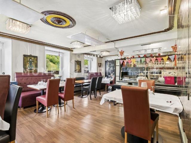 Row house with 5 rooms on sale in Rüti GL 216 m² | dreamo. Ch