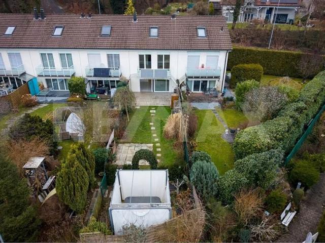 Row house with 5.5 rooms on sale in Remetschwil 155 m² | dreamo. Ch