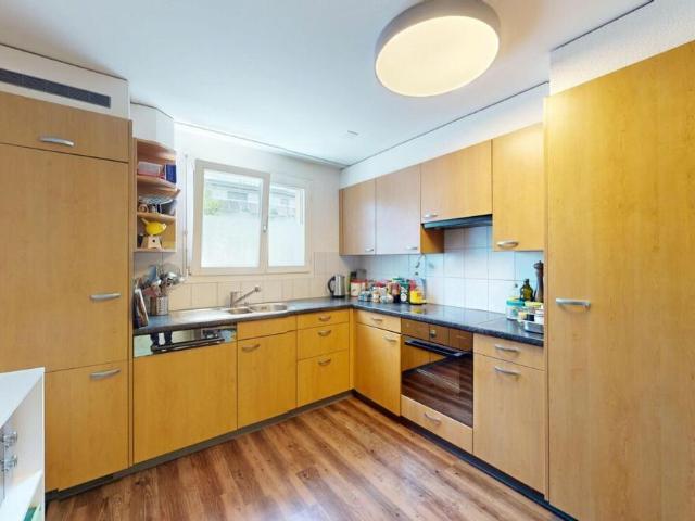 Row house with 5.5 rooms on sale in Reinach BL 164 m² | dreamo. Ch
