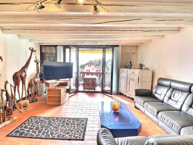 Row house with 6.5 rooms on sale in Corseaux 270 m² | dreamo. Ch