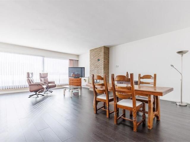 ROYAAL appartement met terras en AANKOOPMOGELIJKHEID van een GARAGE
