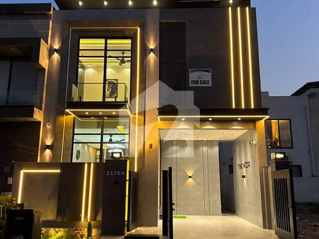 Royal beauty dream house on 50 ft road prime location designer house in dha lahore