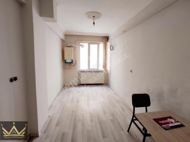 Royal Den Meydan Mh.yüksek Giriş 1+1 Satılık Daire